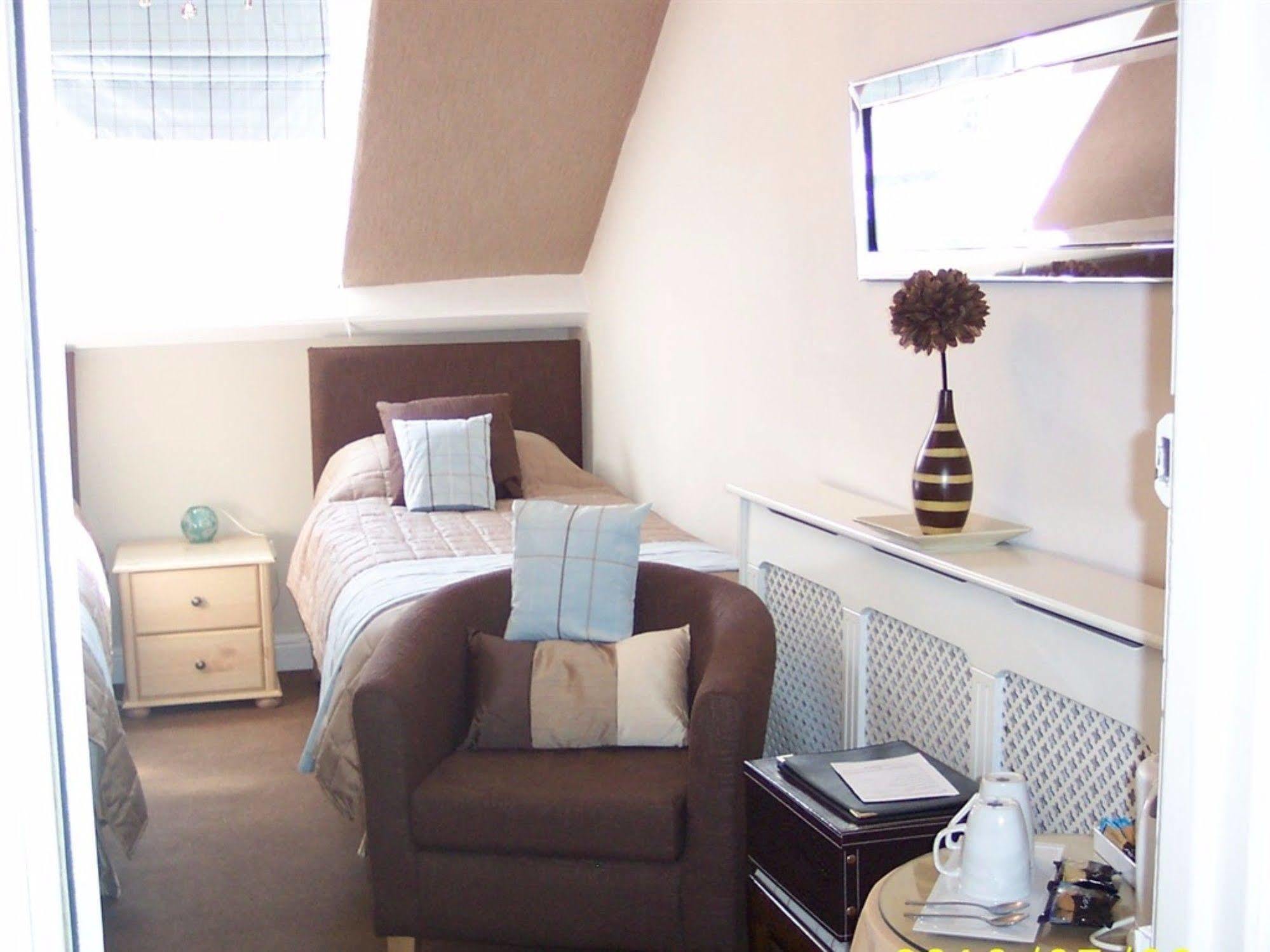 The Queens Head Hotel Rothbury Bagian luar foto