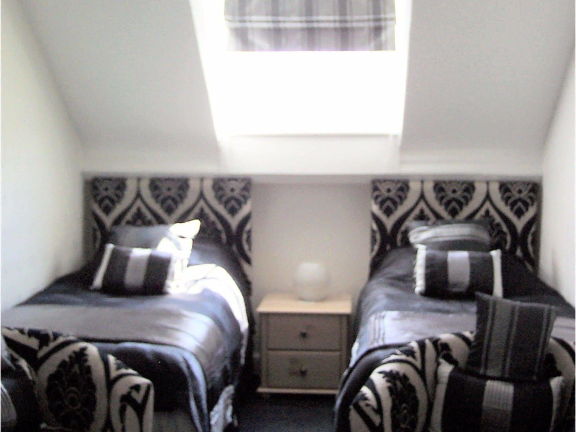 The Queens Head Hotel Rothbury Bagian luar foto